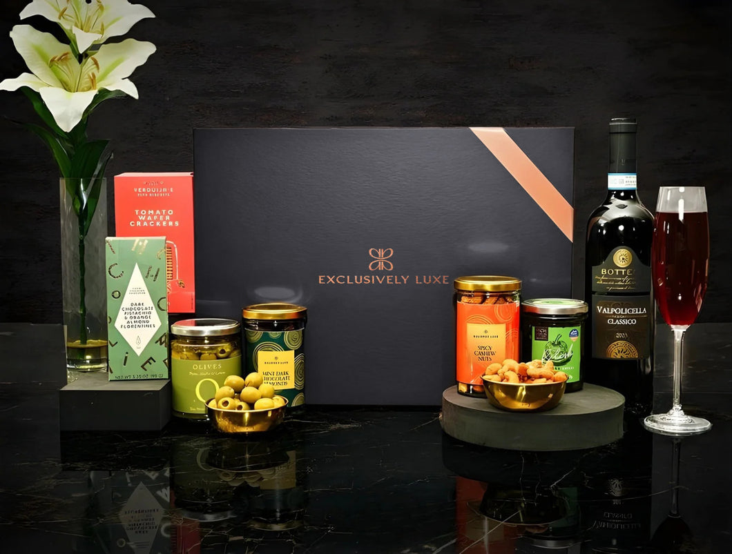 Noel Nibbles Christmas Hamper by Exclusively Luxe